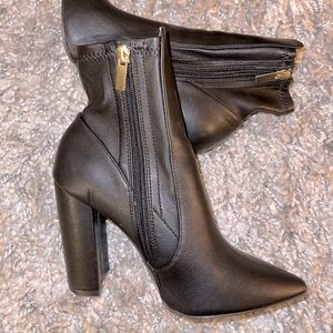 Qupid Black Boots, Size 6